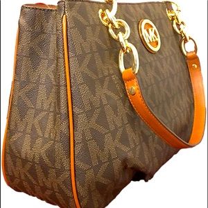 Michael kors medium tote #201301179B